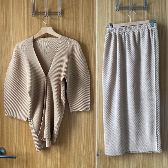 Rare - Circa 1997 - Vintage Issey Miyake Jacket/Top and Skirt Set - Picture 1 of 13